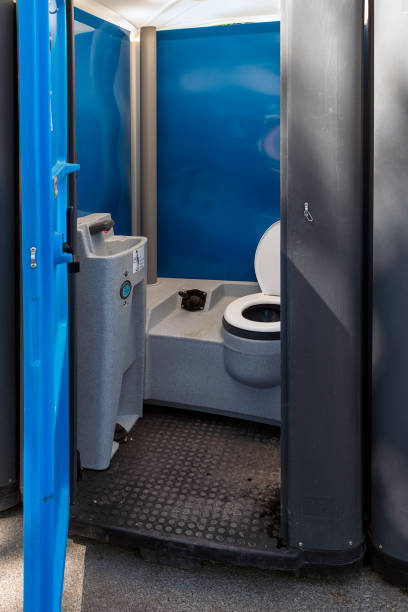 Best Construction site porta potty rental  in Heritage Village, CT